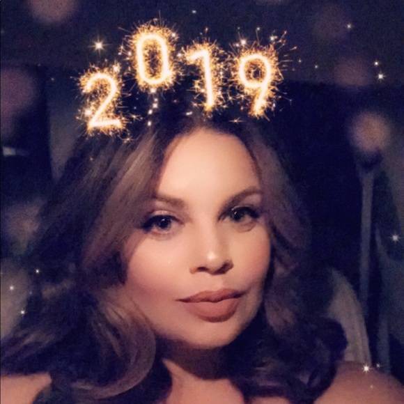 Meet your Posher, Natina - Picture 1 of 1